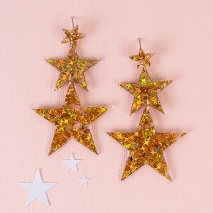 NWT! Boutique FUN Gold Star Dangle Earrings! 🤩❤️